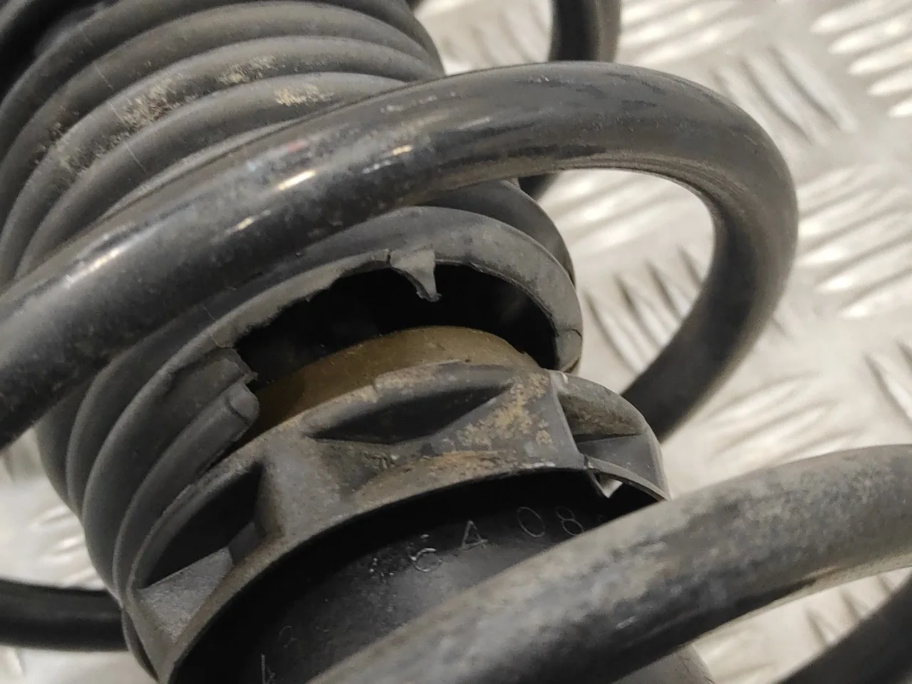 Amortiguador Delantero Derecho para Nissan Pick-Up (D22)