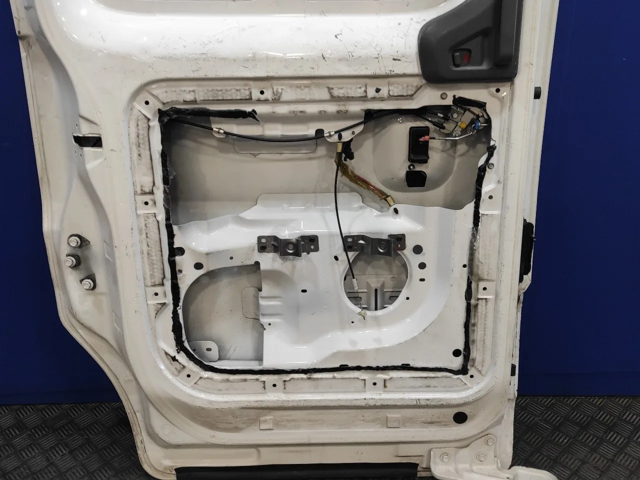 Puerta Lateral Corredera Izquierda para Nissan Nv 200 (M20)
