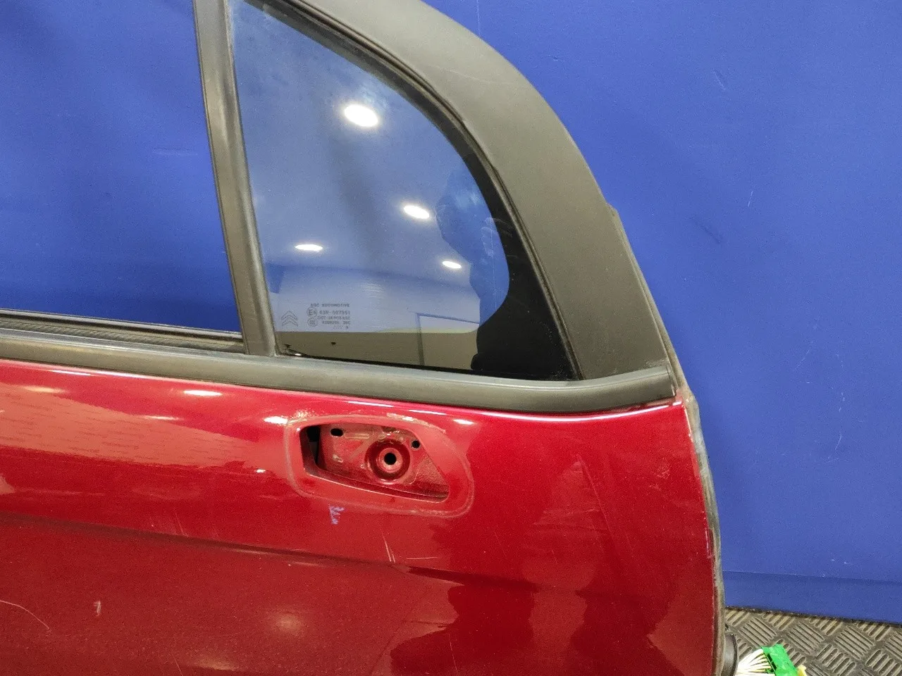 Puerta Delantera Derecha para Citroën Ds3