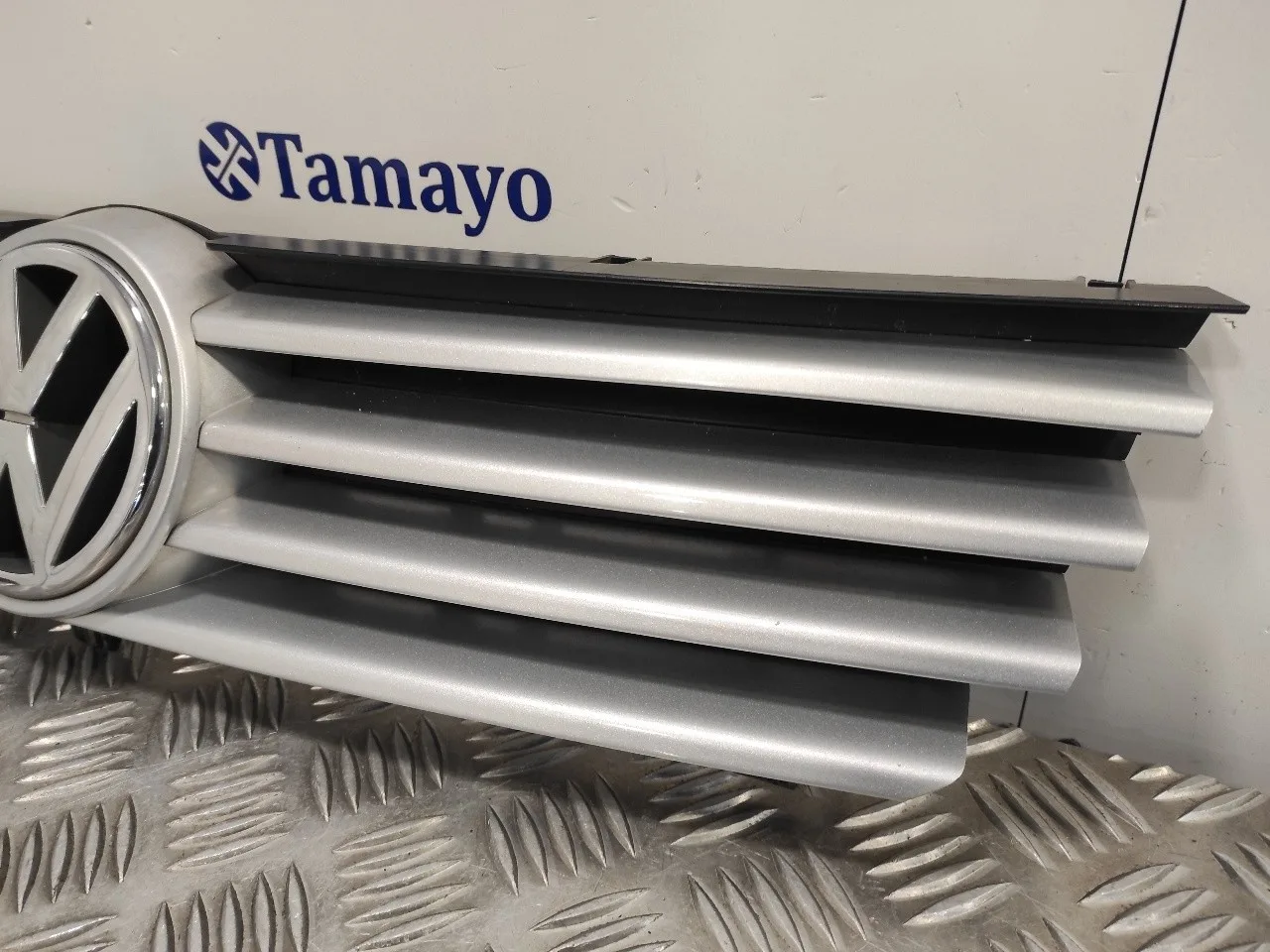 Rejilla Delantera para Volkswagen Polo Berlina (6N2)