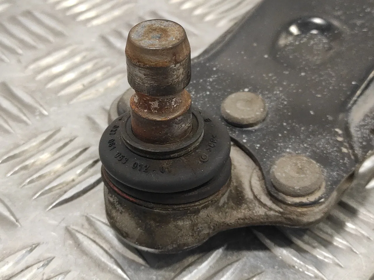 Brazo Suspension Inferior Delantero Izquierdo para Opel Meriva B