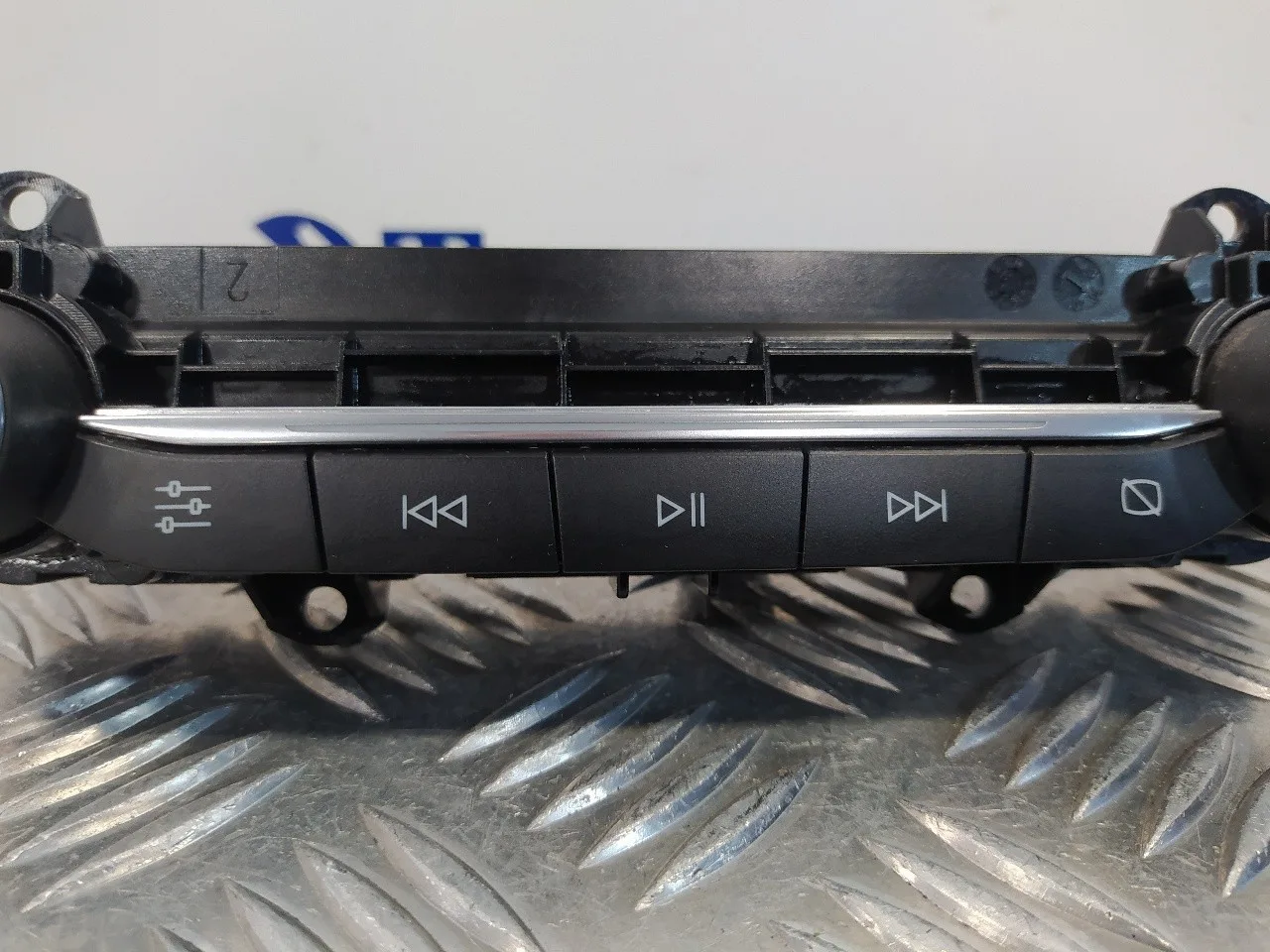 Sistema Audio / Radio Cd para Ford Fiesta (Ce1)