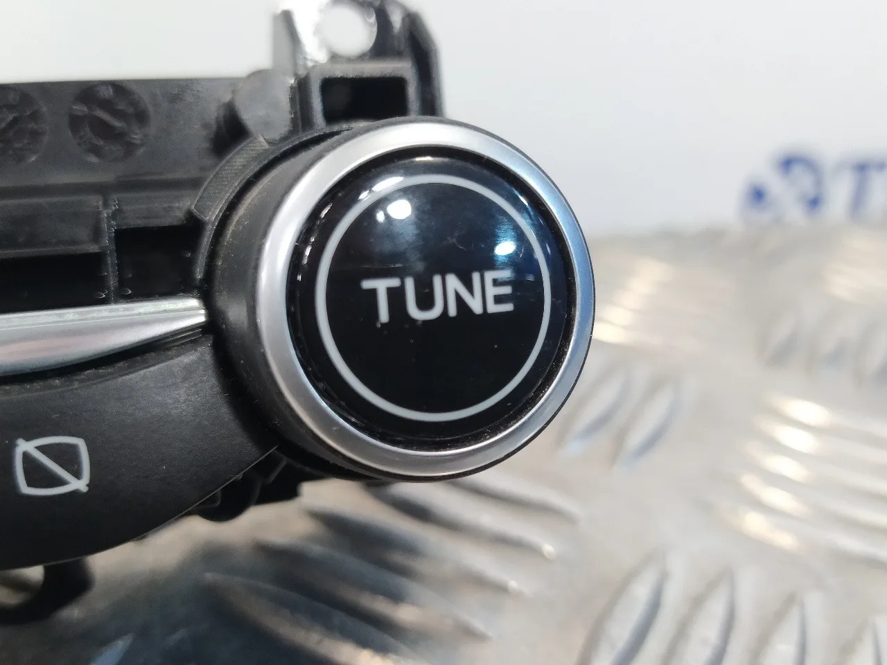 Sistema Audio / Radio Cd para Ford Fiesta (Ce1)