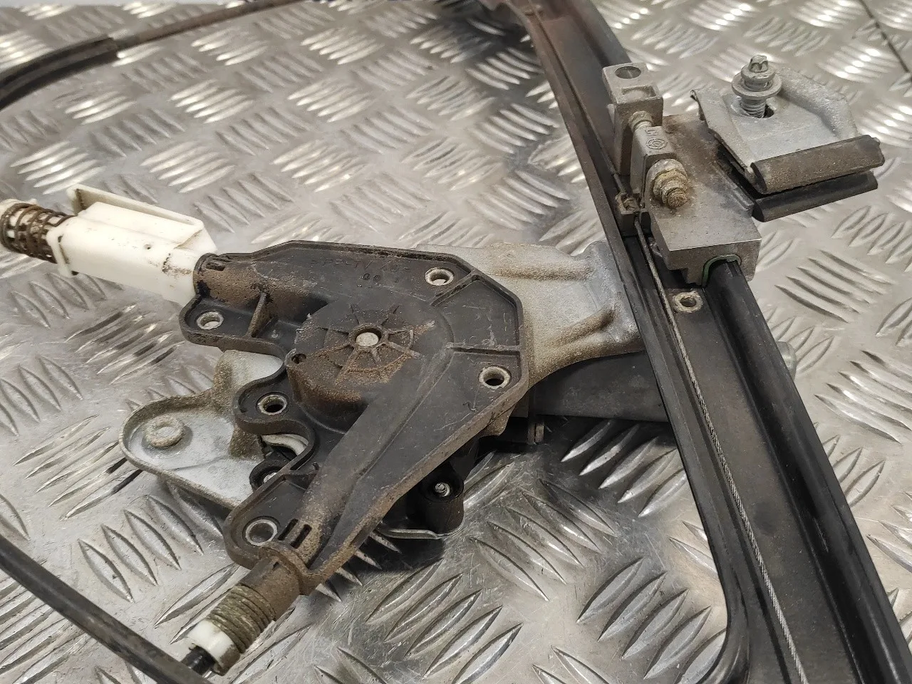 Elevalunas Delantero Izquierdo para Bmw Serie 3 Coupe (E46)