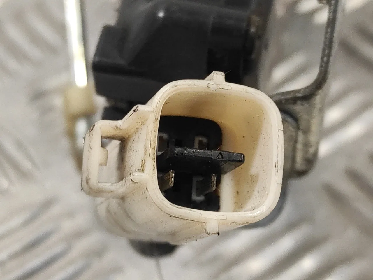 Cerradura Puerta Trasera Derecha para Toyota 4-Runner (N13)