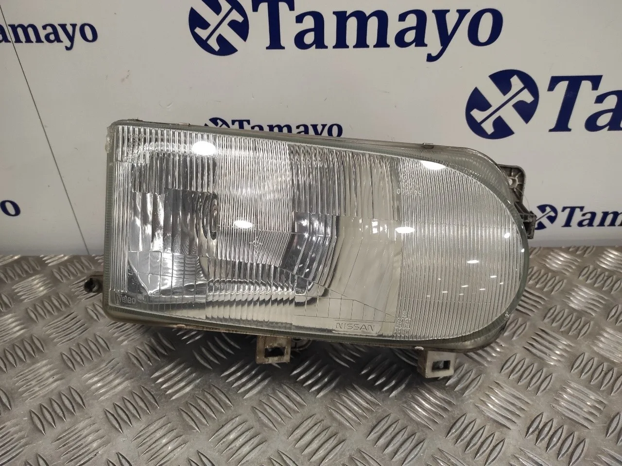 Faro Derecho para Nissan Serena (C23M)