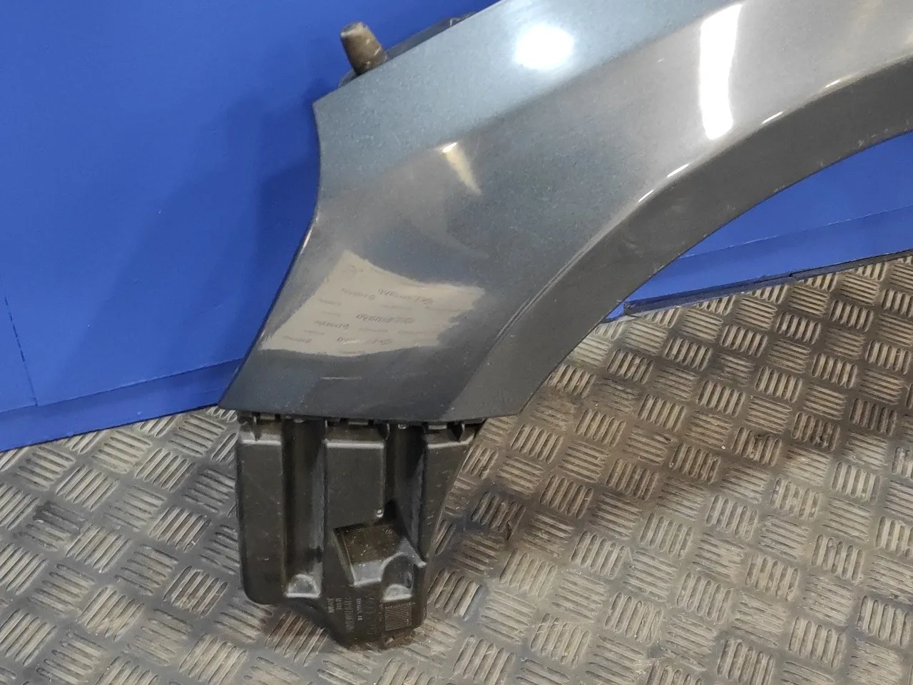 Aleta Delantera Izquierda para Volvo S60 Lim.