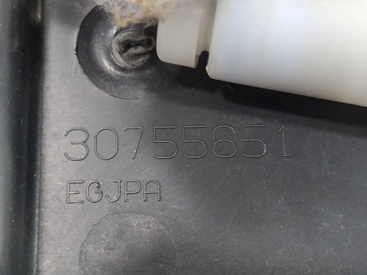 Guantera para Volvo S60 Lim.