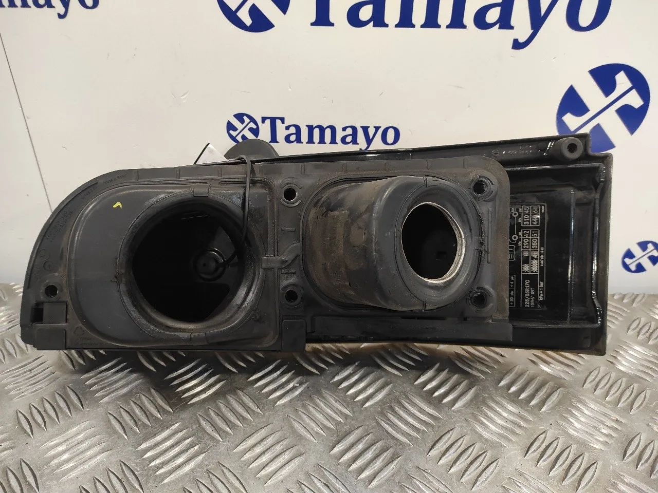 Tapa Exterior Combustible para Mercedes-Benz Vito Tourer (447)