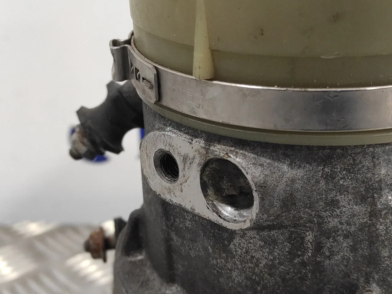 Bomba Direccion para Volvo S60 Lim.