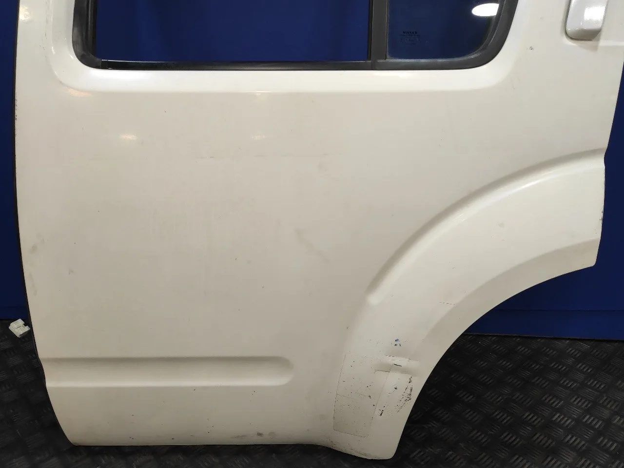 Puerta Trasera Izquierda para Nissan Pathfinder (R51)