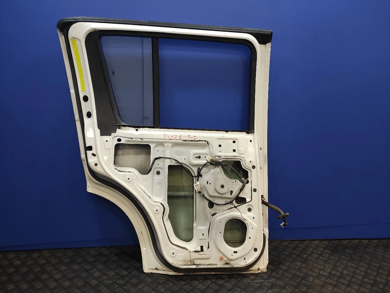 Puerta Trasera Izquierda para Nissan Pathfinder (R51)