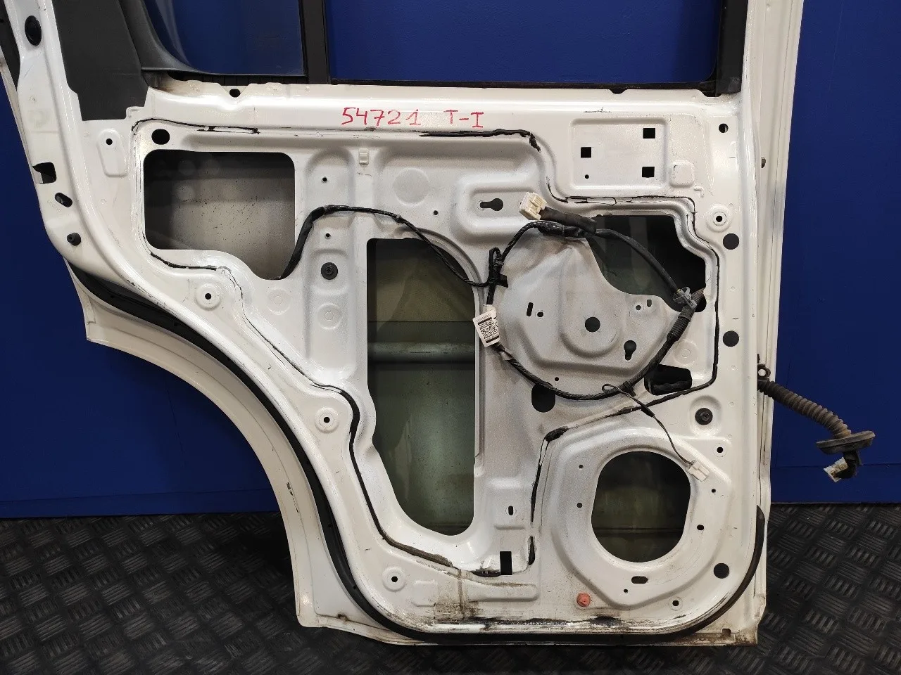 Puerta Trasera Izquierda para Nissan Pathfinder (R51)