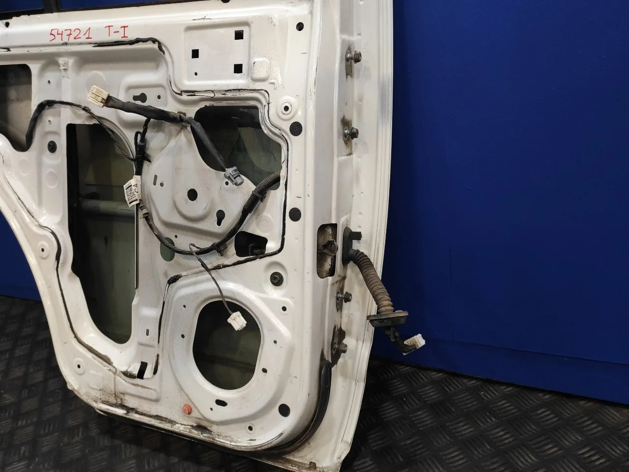 Puerta Trasera Izquierda para Nissan Pathfinder (R51)