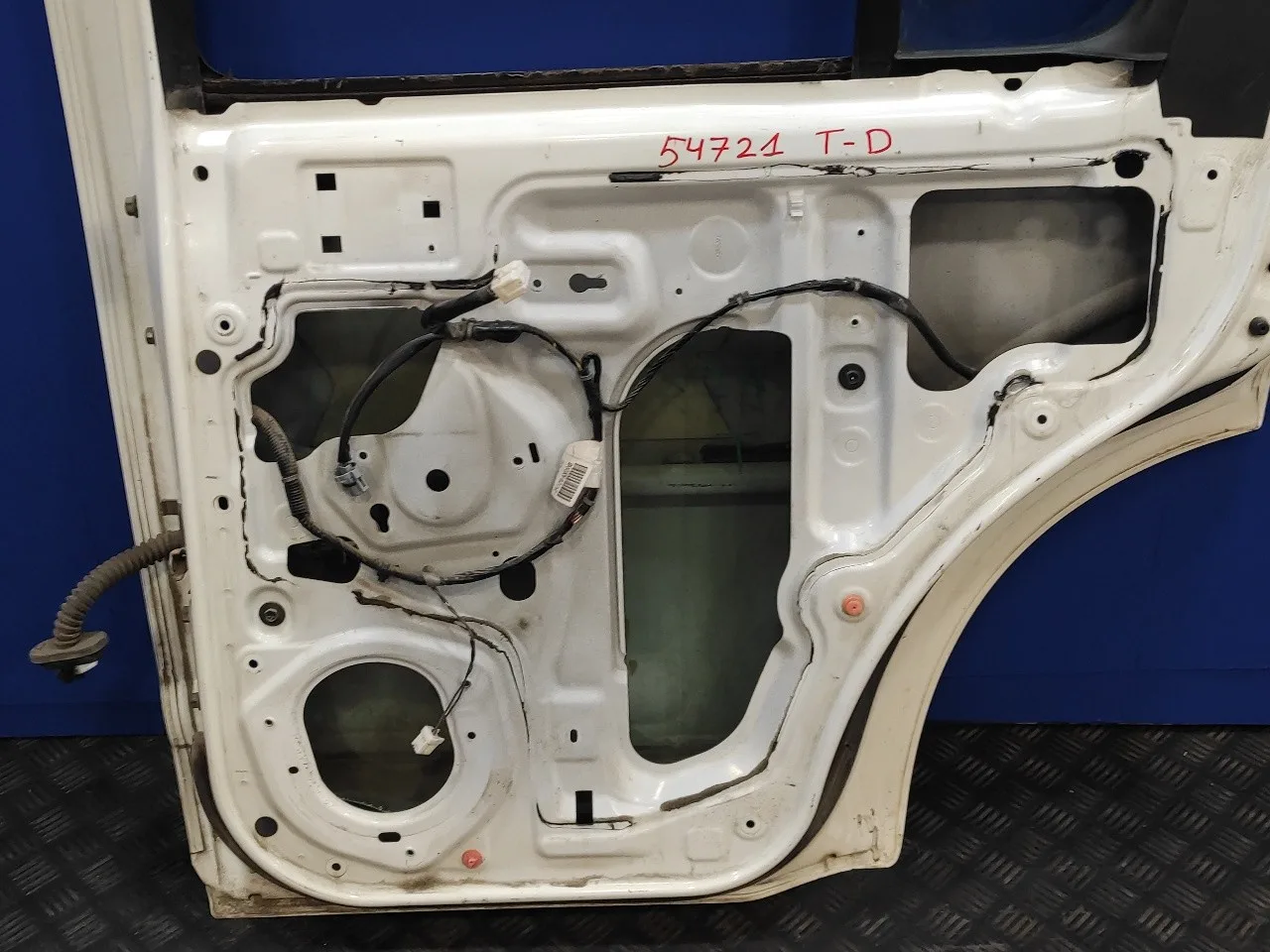 Puerta Trasera Derecha para Nissan Pathfinder (R51)