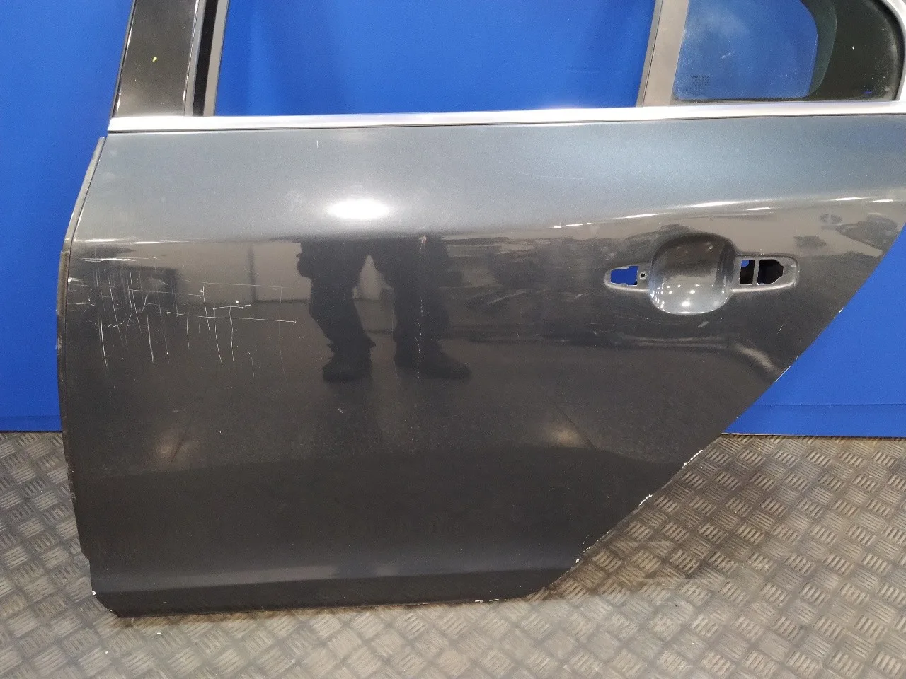 Puerta Trasera Izquierda para Volvo S60 Lim.