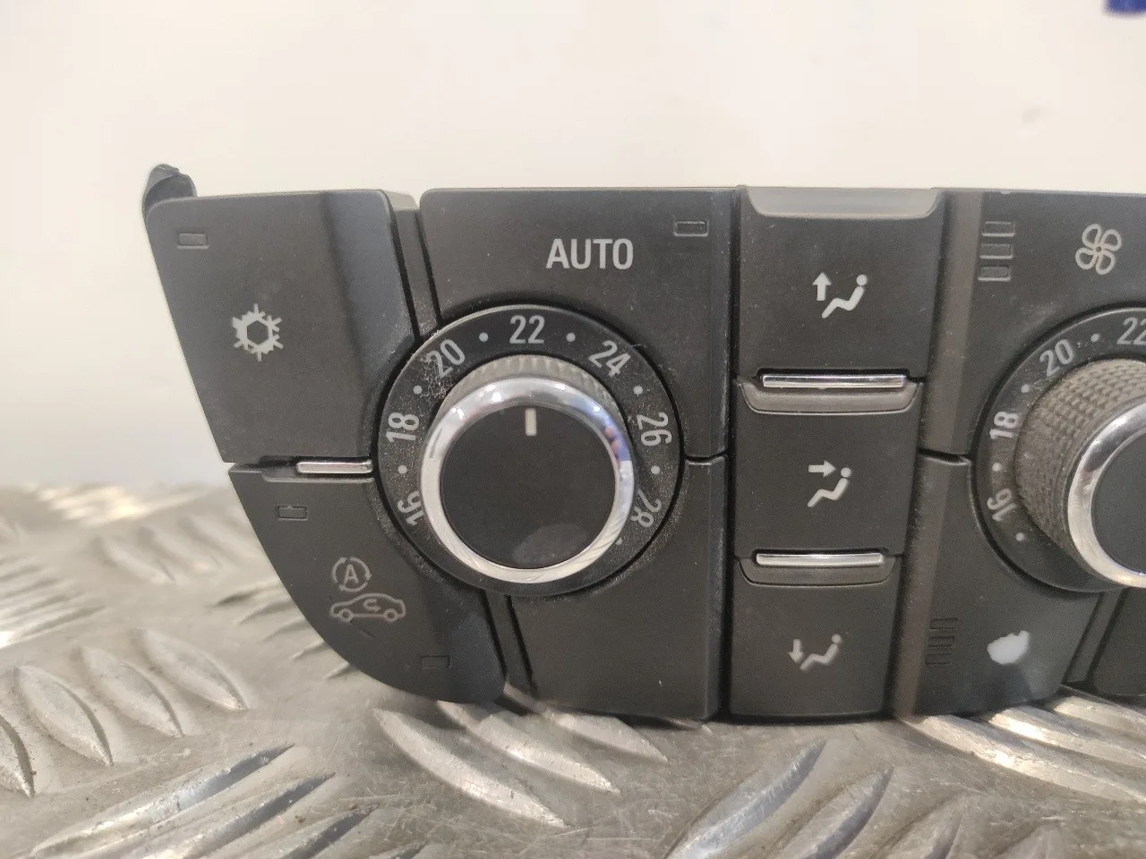 Mando Climatizador para Opel Astra J Lim.