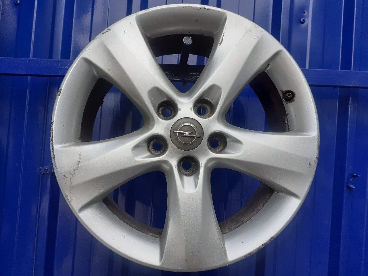 Llanta para Opel Astra J Lim.