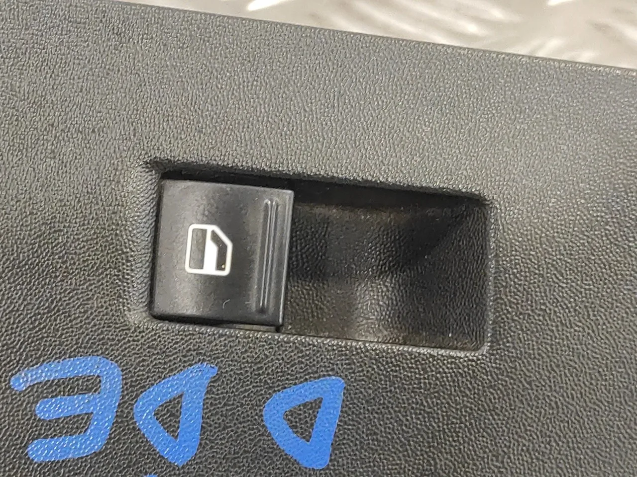 Mando Elevalunas Delantero Derecho para Seat Leon (1P1)