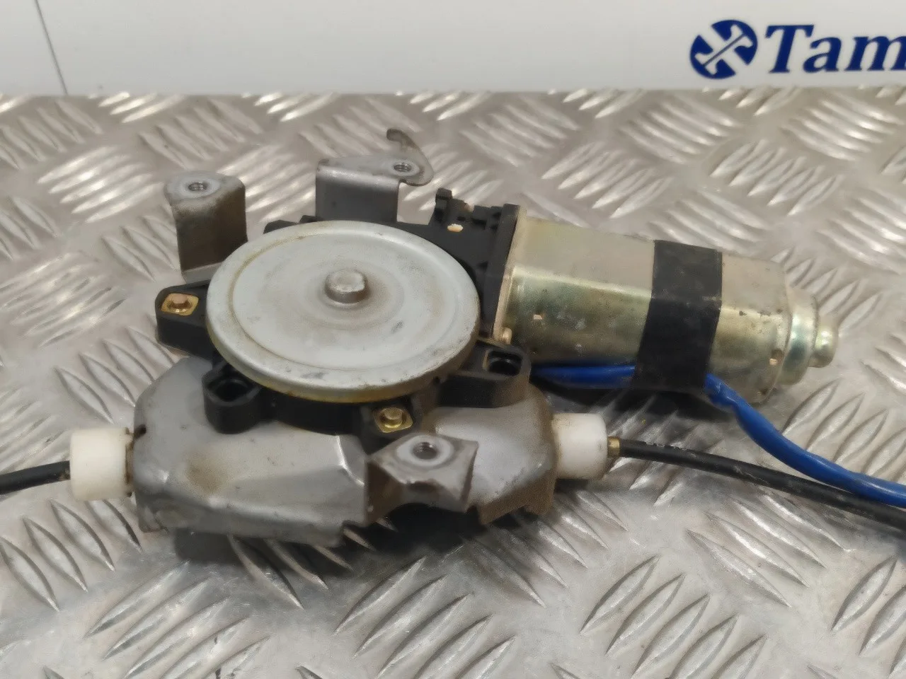 Elevalunas Delantero Derecho para Nissan Pick-Up (D22)