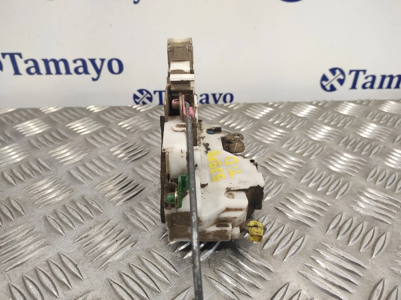 Cerradura Puerta Trasera Derecha para Nissan Pick-Up (D22)