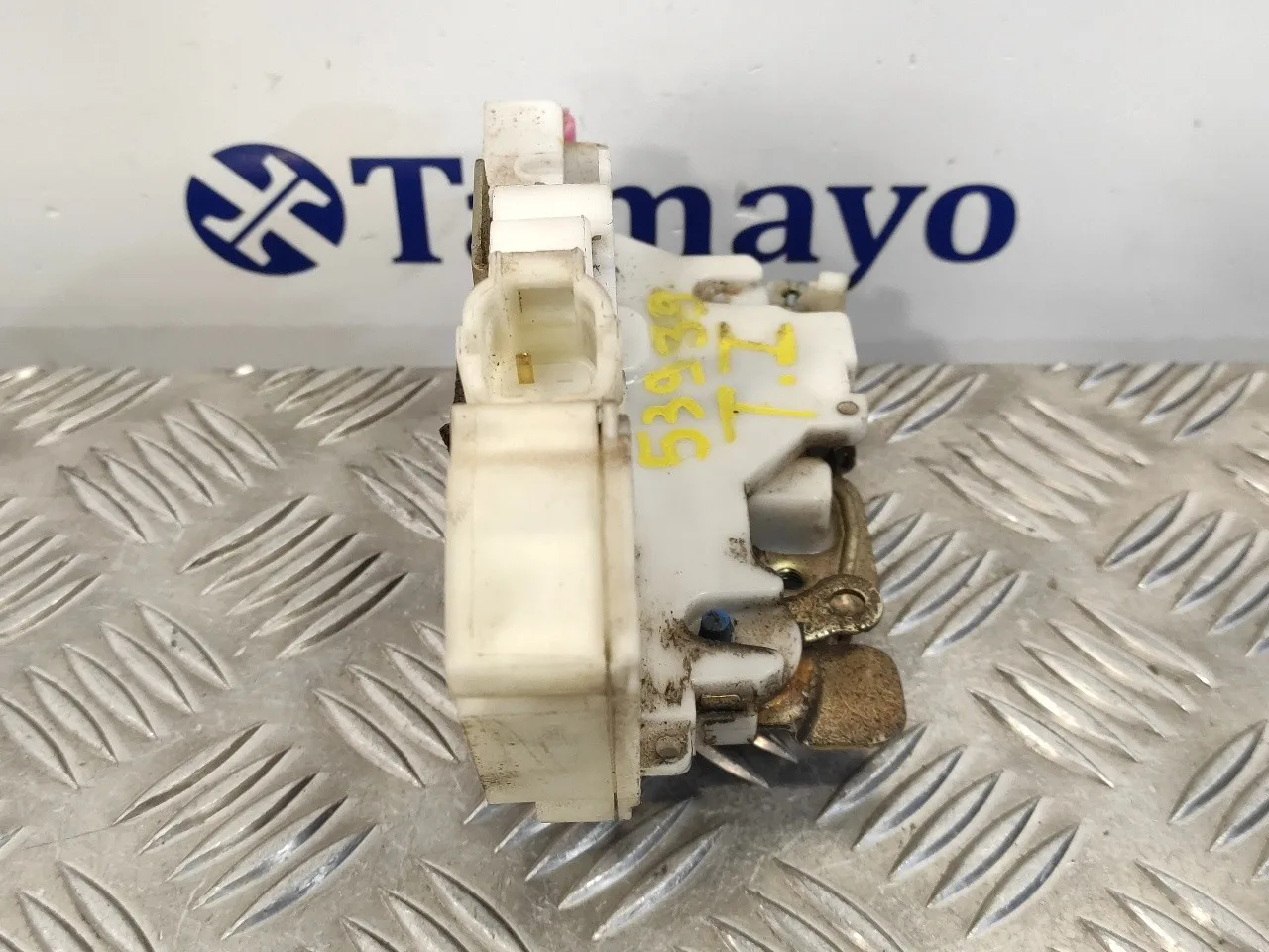 Cerradura Puerta Trasera Izquierda para Nissan Pick-Up (D22)