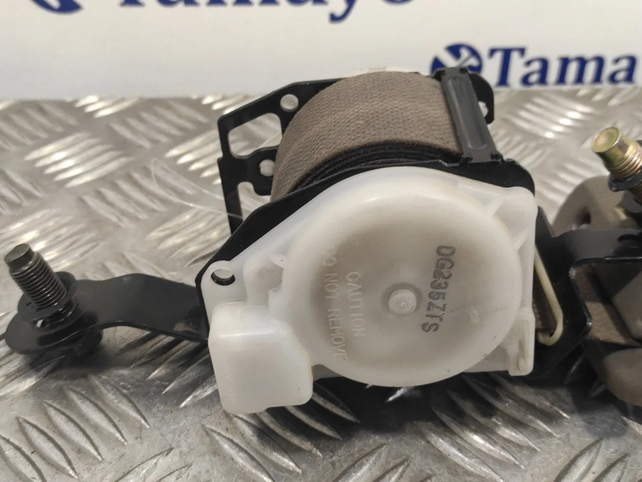 Cinturon Seguridad Delantero Derecho para Nissan Pick-Up (D22)