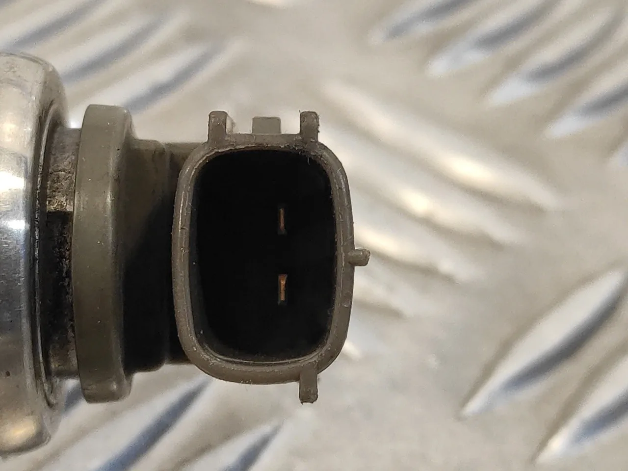 Inyector para Nissan Cabstar ->09.06