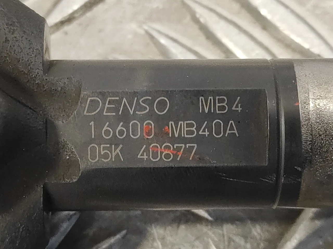 Inyector para Nissan Cabstar ->09.06