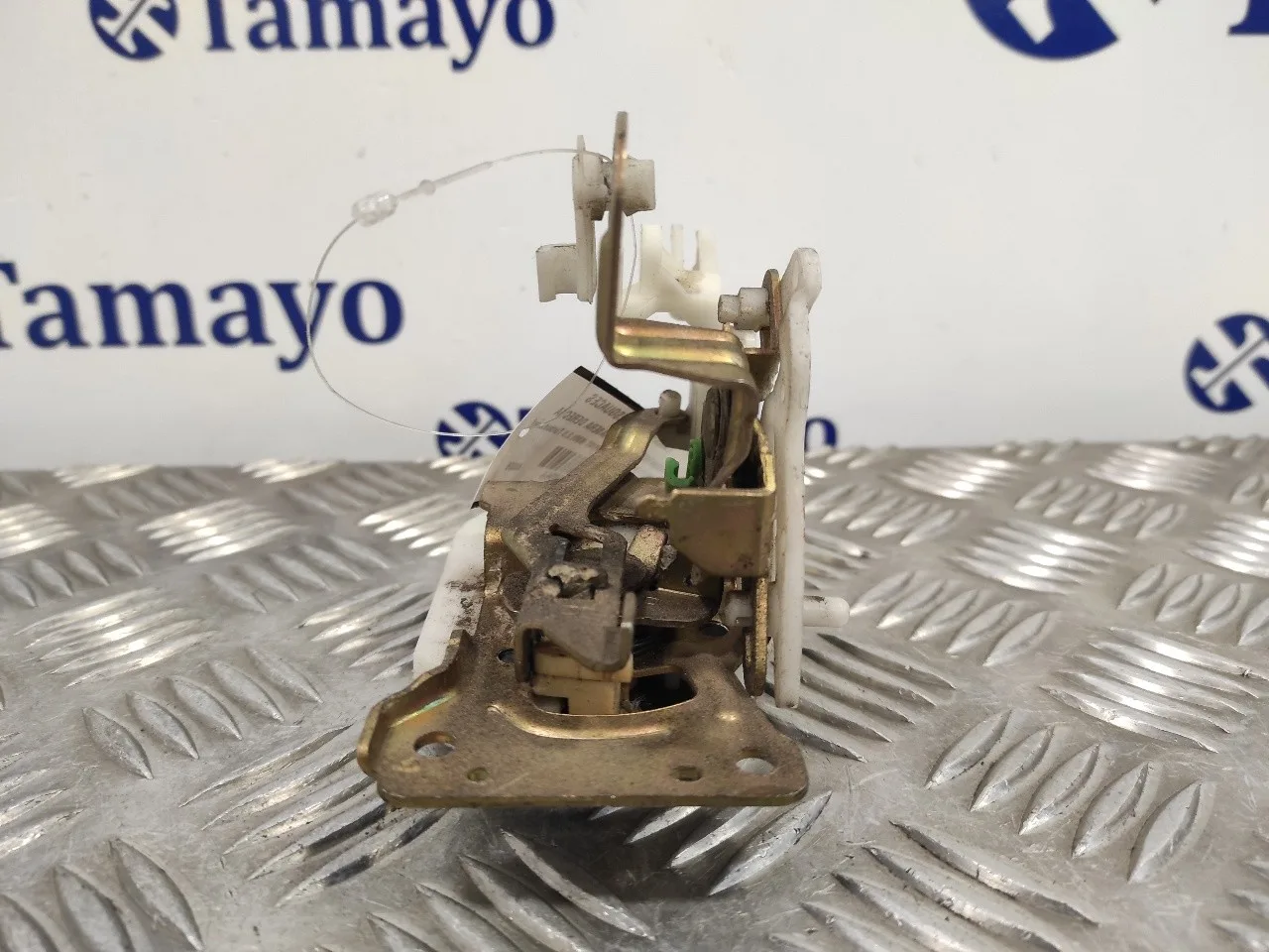 Cerradura Puerta Trasera Derecha para Mitsubishi Montero Sport (K90)