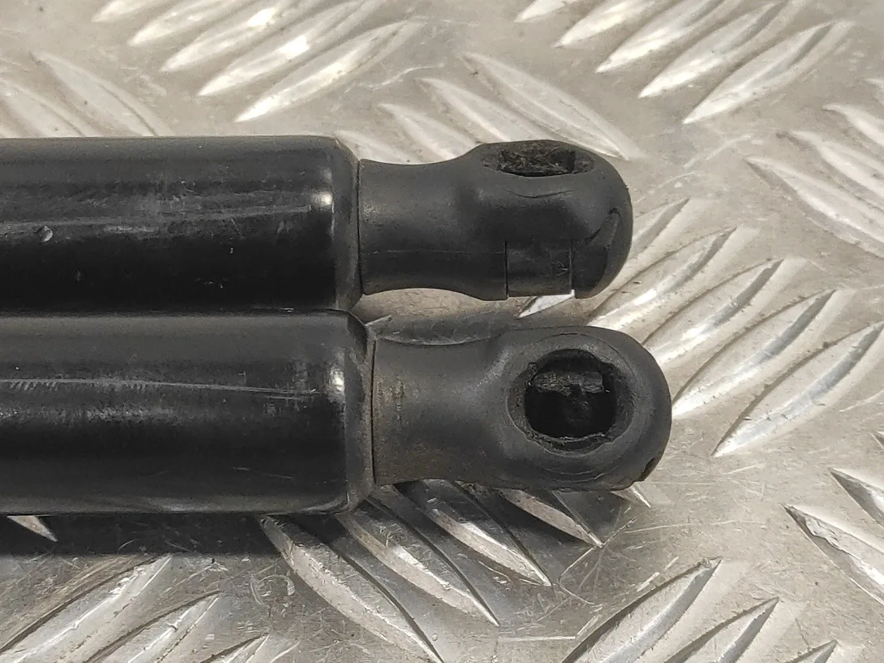 Amortiguadores Maletero / Porton para Mercedes-Benz Vito Tourer (447)