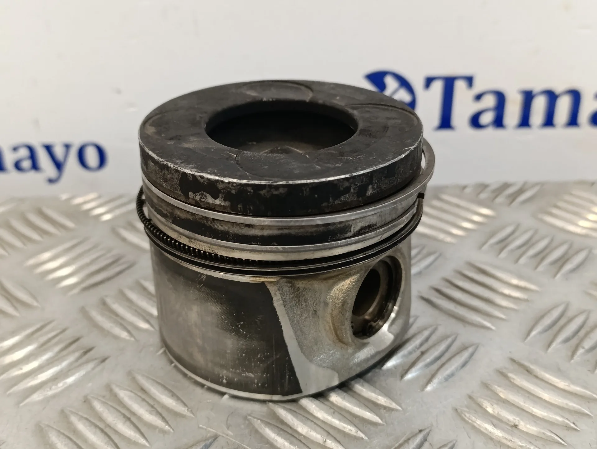 Piston para Nissan Cabstar ->09.06