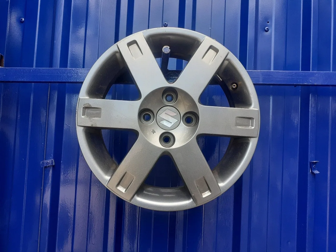 Llanta para Suzuki Swift Berlina (Mz)