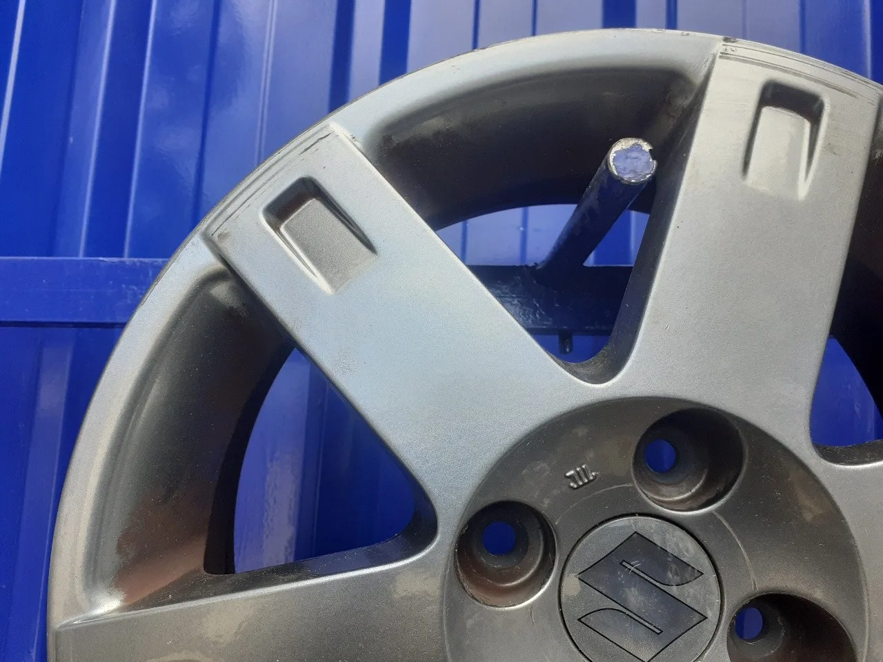 Llanta para Suzuki Swift Berlina (Mz)