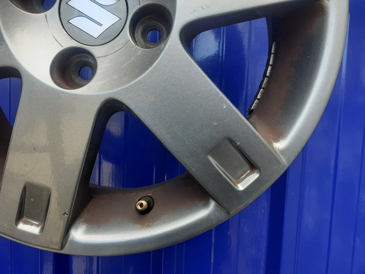 Llanta para Suzuki Swift Berlina (Mz)
