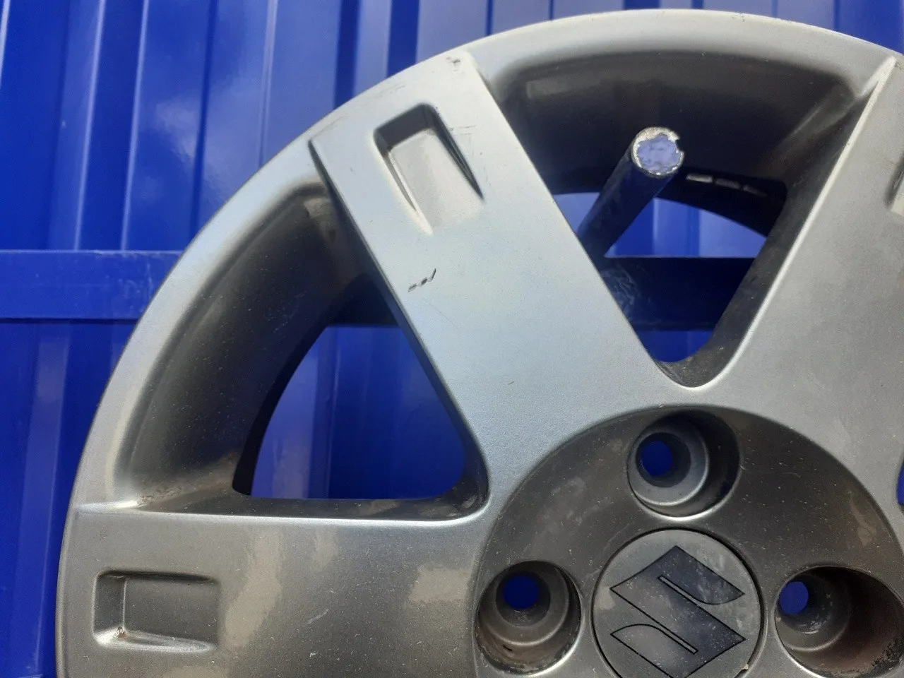 Llanta para Suzuki Swift Berlina (Mz)