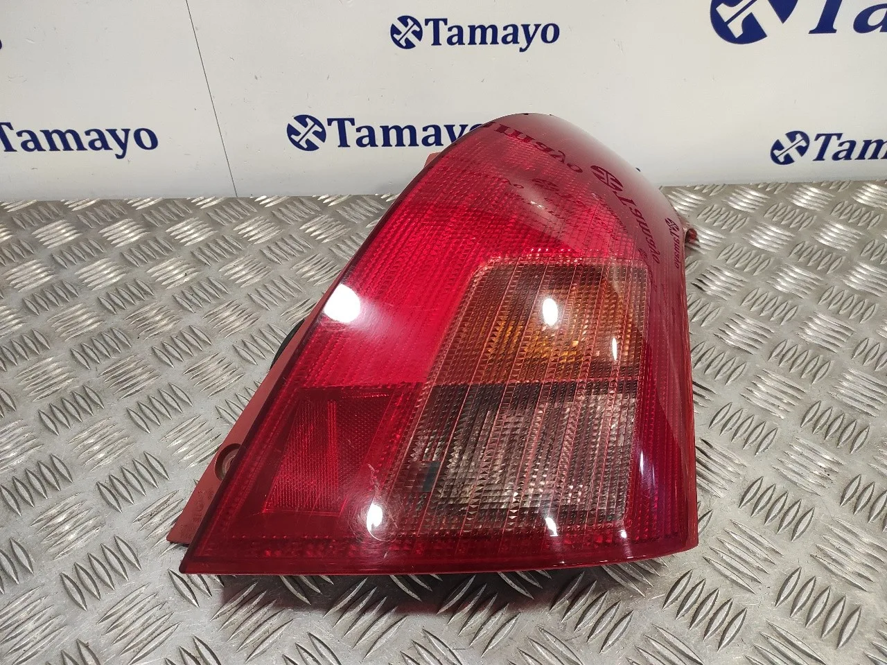 Piloto Trasero Derecho para Suzuki Swift Berlina (Mz)