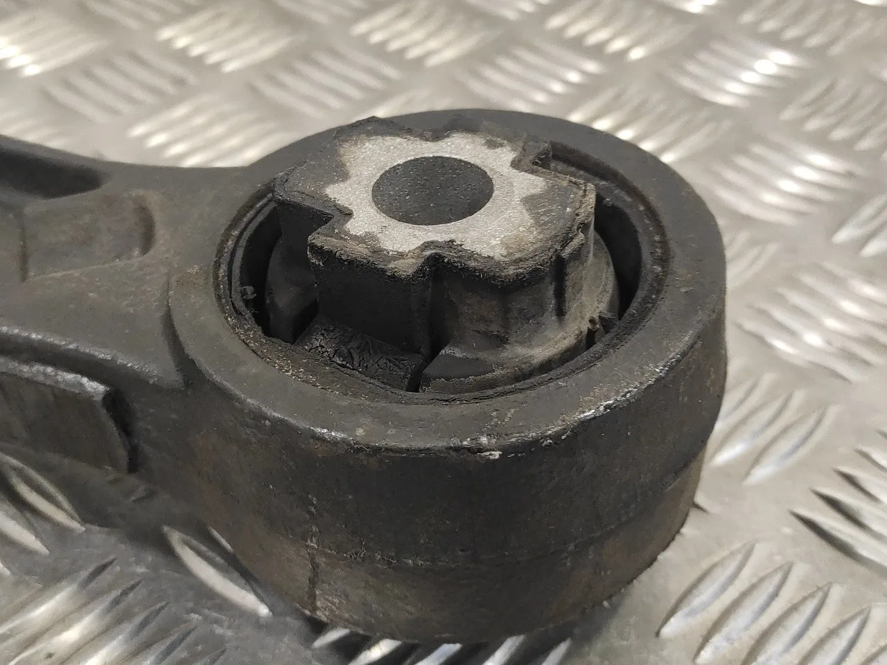 Brazo Suspension Inferior Delantero Derecho para Peugeot Boxer Caja Cerrada (Bat. 3450) (333)