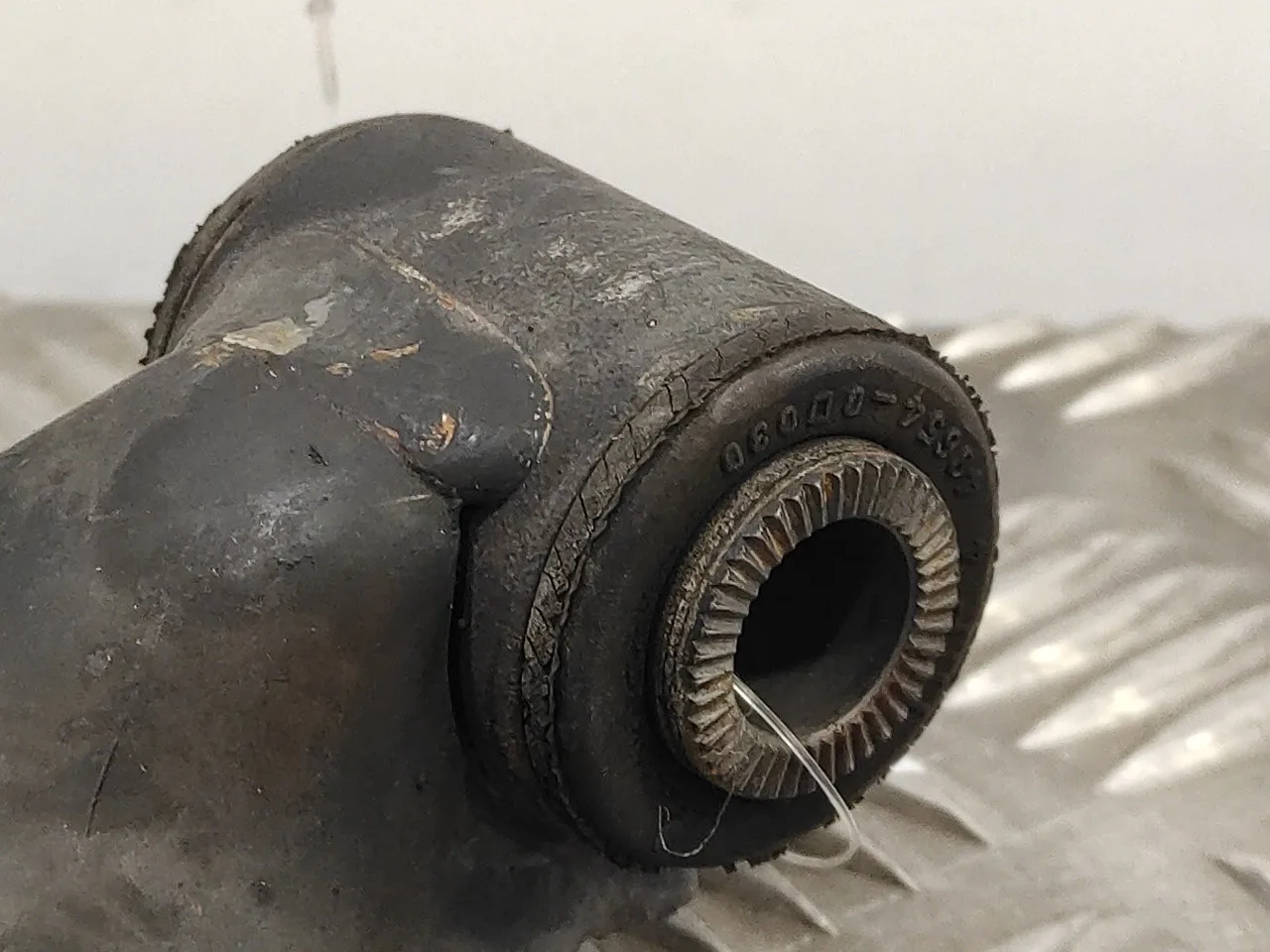 Brazo Suspension Inferior Delantero Izquierdo para Toyota Yaris (Ksp9/Scp9/Nlp9)