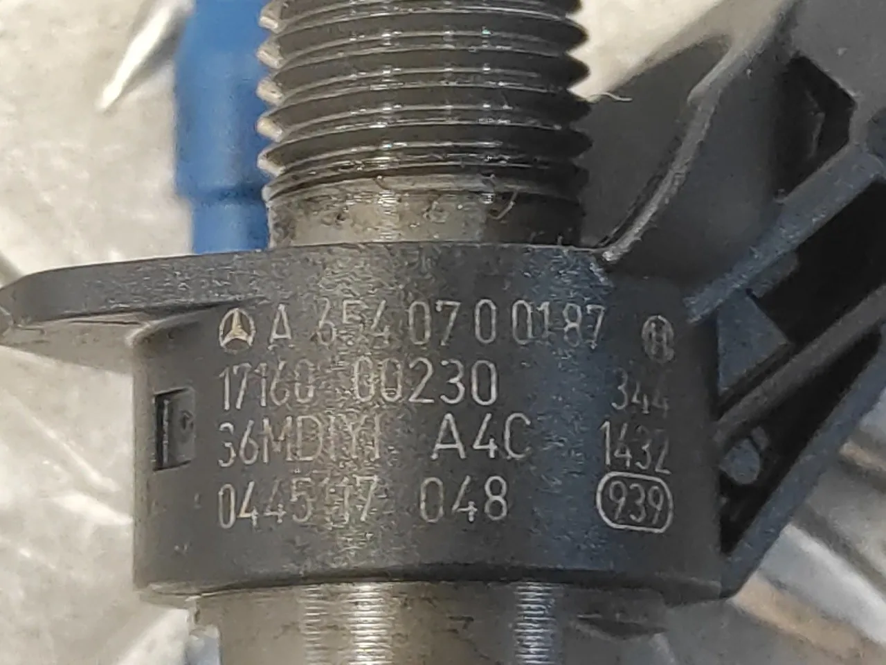 Inyector para Mercedes-Benz Clase A (Bm 177)