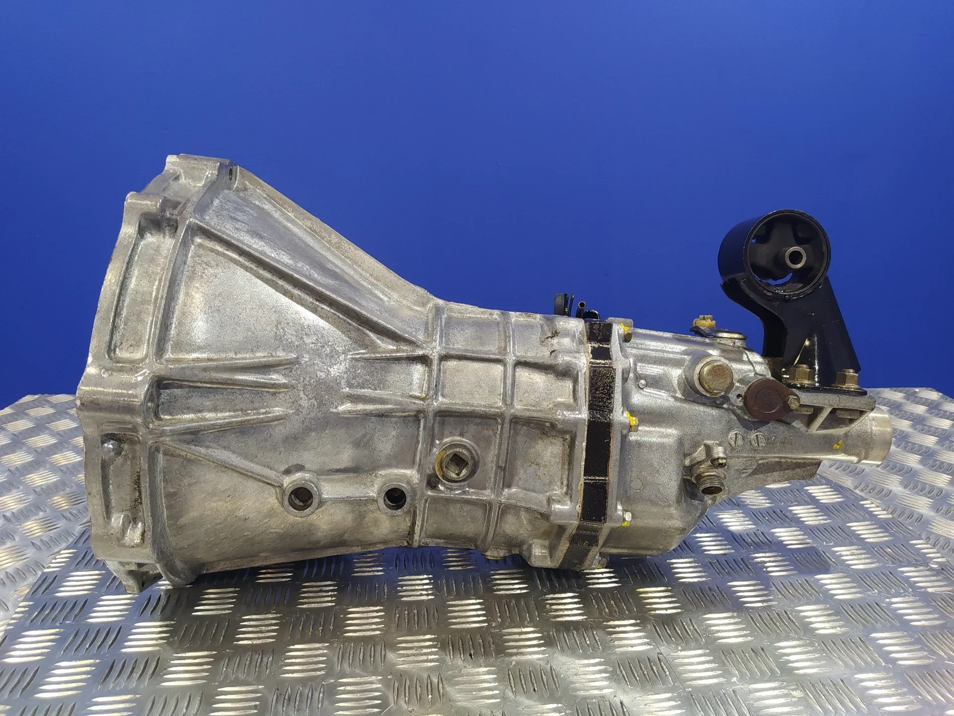 Caja Cambios para Nissan Serena (C23M)