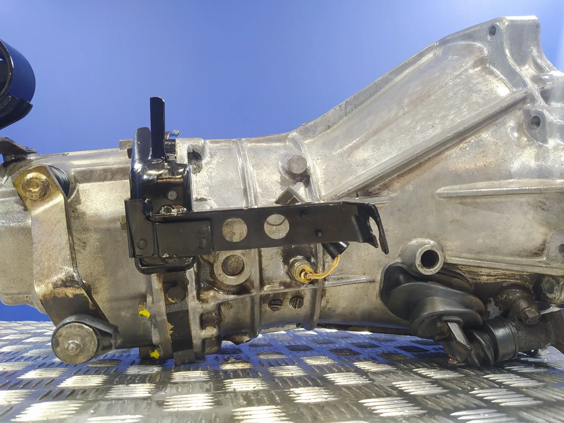 Caja Cambios para Nissan Serena (C23M)