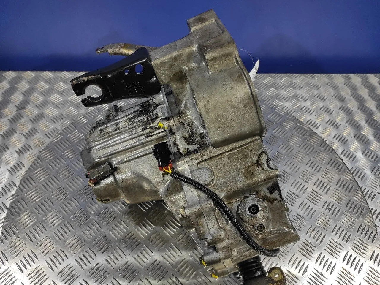 Caja Cambios para Nissan Micra (K11)