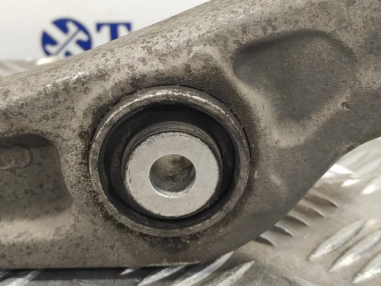 Brazo Suspension Inferior Delantero Izquierdo para Audi A4 Ber. (B8)