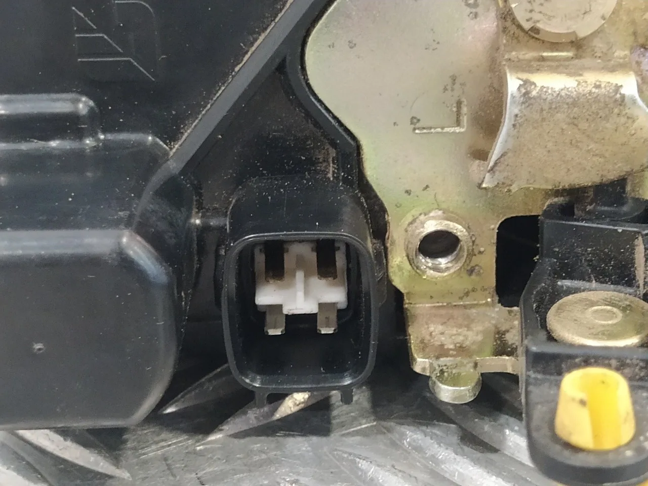 Cerradura Puerta Delantera Izquierda para Jeep Cherokee (Kj)