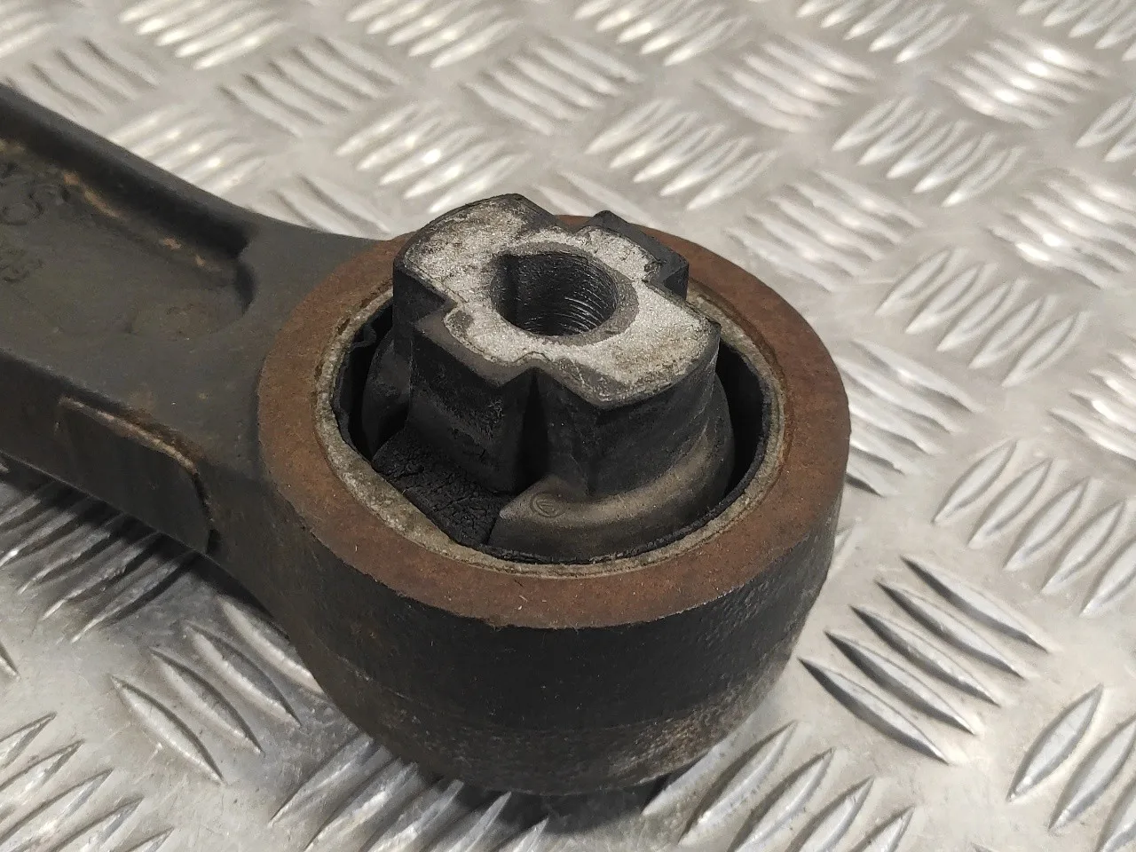 Brazo Suspension Inferior Delantero Izquierdo para Peugeot Boxer Caja Cerrada (Bat. 3450) (333)
