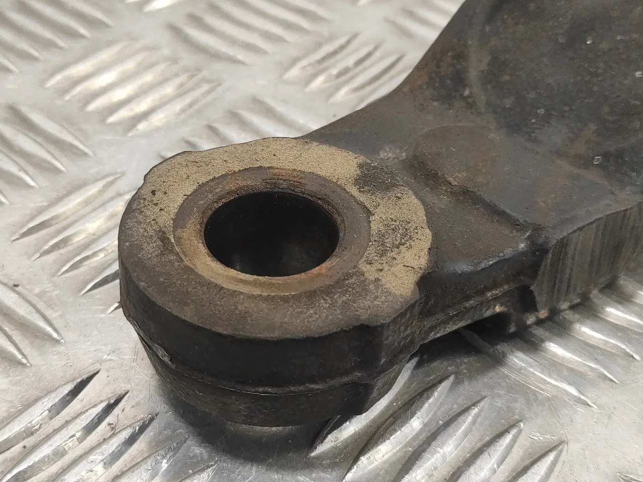 Brazo Suspension Inferior Delantero Izquierdo para Peugeot Boxer Caja Cerrada (Bat. 3450) (333)