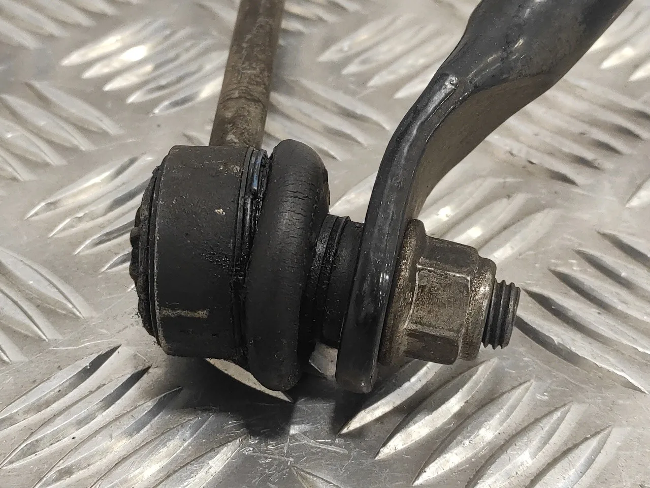 Barra Estabilizadora Delantera para Ford Transit Caja Cerrada '06