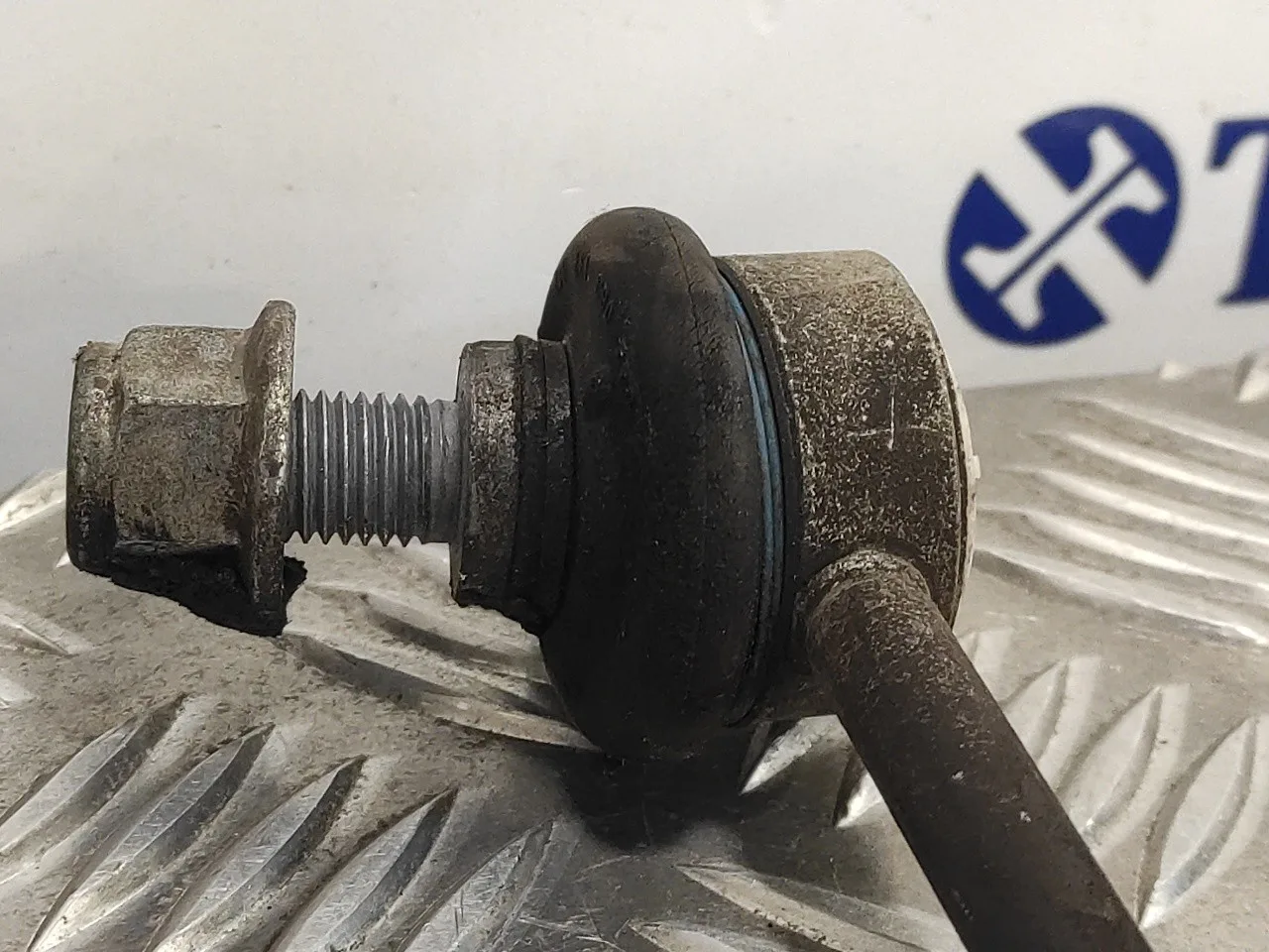 Barra Estabilizadora Delantera para Ford Transit Caja Cerrada '06