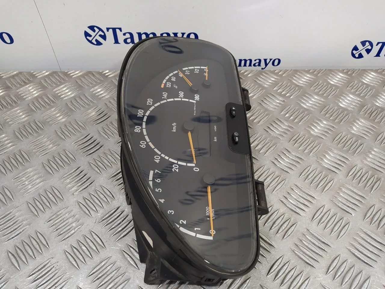 Cuadro Instrumentos para Mercedes-Benz Sprinter Chasis-Cabina
